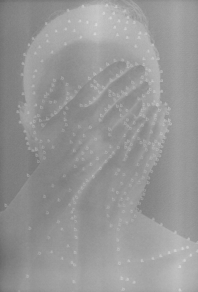 Laurent Lafolie, sans titre #1, série LaLettre, 2022, courtesy Galerie Binome
Lithophanie, porcelaine gravée rétroéclairée, encadrement boîte et dispositif d’éclairage LED avec variateurpièce unique - 21 x 29,7 cm