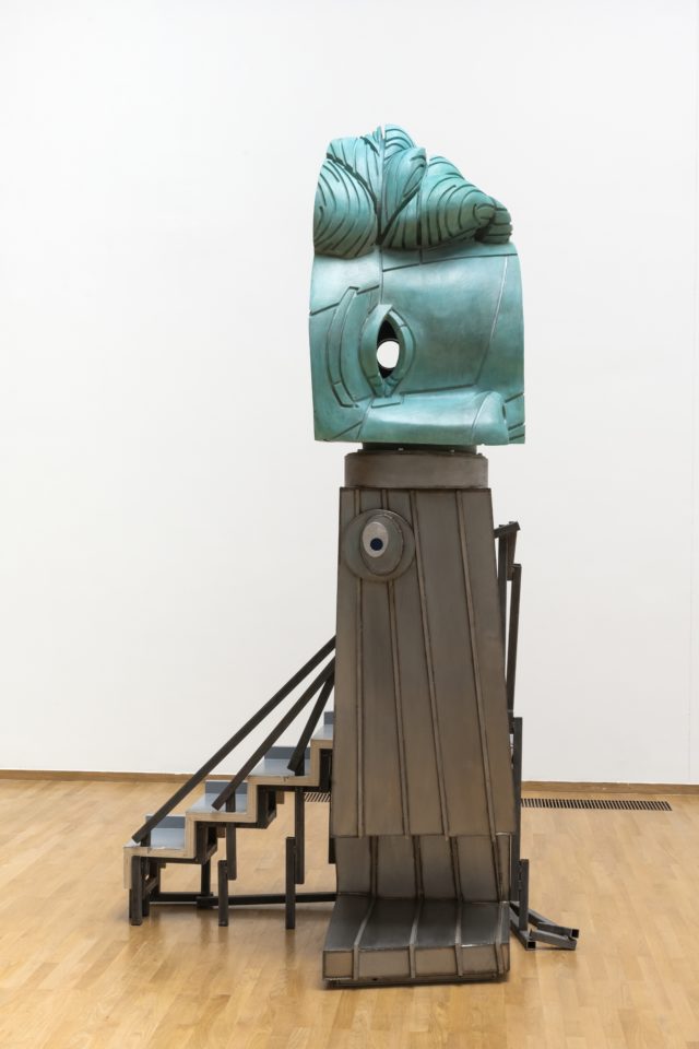 Look at Me Throught the Eyes of Apollo, 2022, 310 x 100 x 90  cm, aluminium plexiglass et acier.