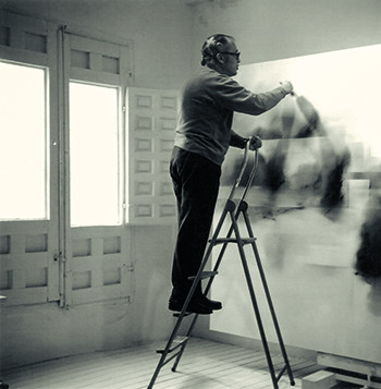 Fernando Zóbel dans son atelier, © Sian Folley