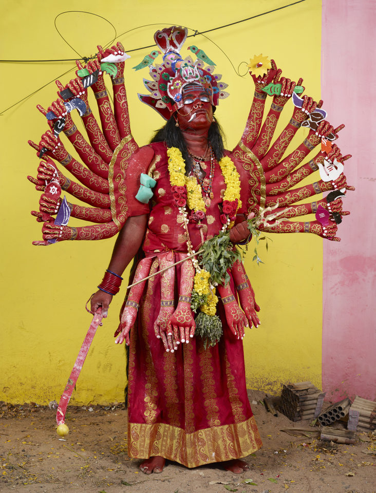 Charles Fréger, Sivappu, Kulasai dussehra, Udangudi, Tamil Nadu, Inde de la série
AAM AASTHA, 2019-2022