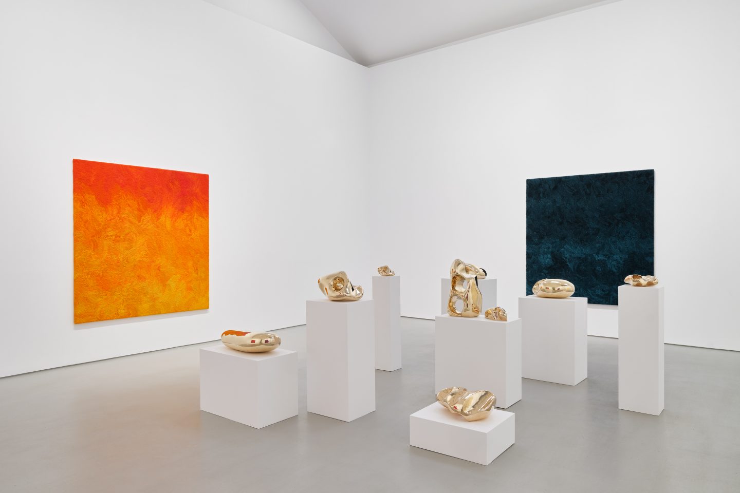 © Sarah Crowner, courtesy the artist and Galerie Max Hetzler Berlin | Paris | London | Marfa. Photo: Thomas Lannes